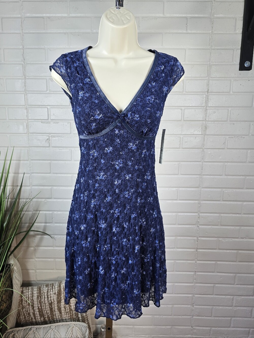 NoBo Blue Floral Mesh V Neck Mini Dress - size XXS